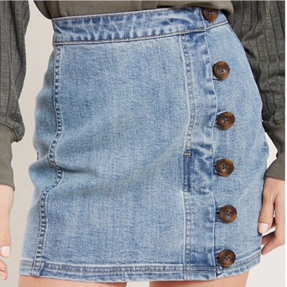 NWT Side Button Denim Skirt - Picture 2 of 6